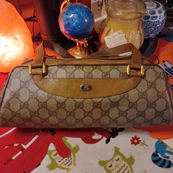 AUTHENTIC VINTAGE GUCCI HANDBAG - Picture 1 of 9